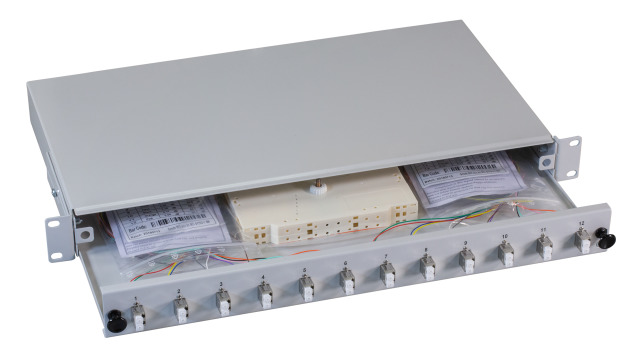 Optický patch panel LC-APC 9/125µ, 24 pigtailov/12 adaptérov, a.n. B71924.24