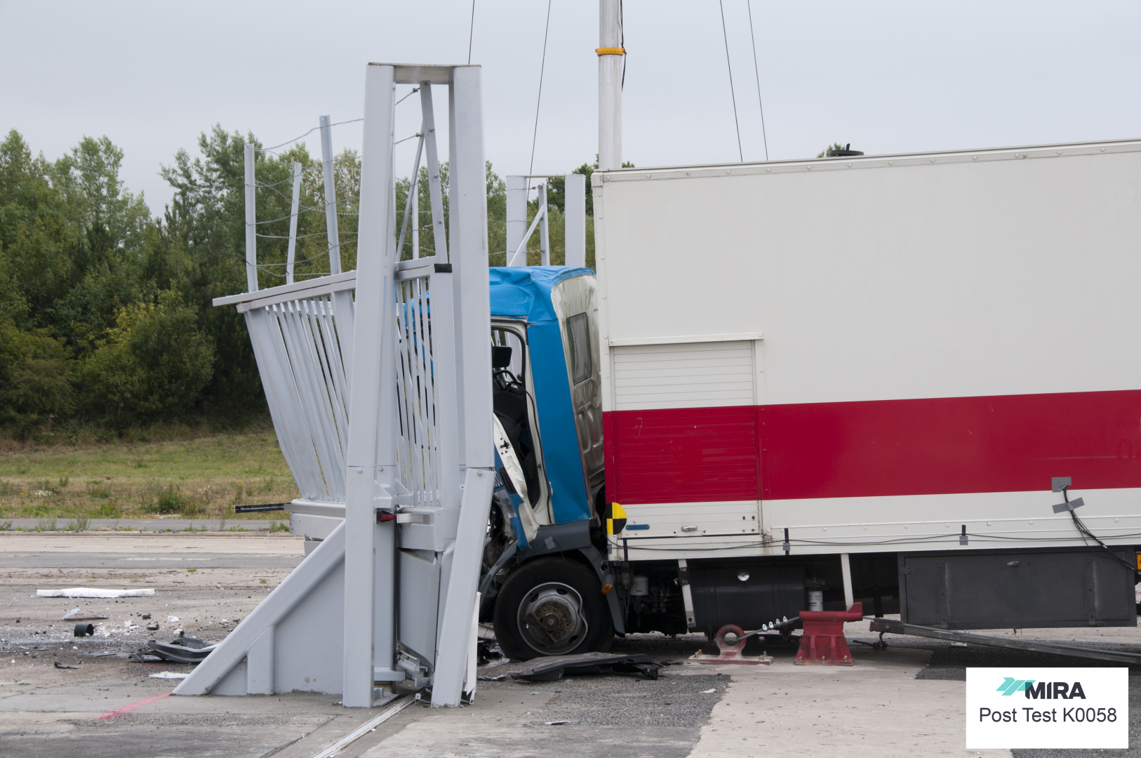 Bezpečnostná brána - Armoured Vehicle Gate